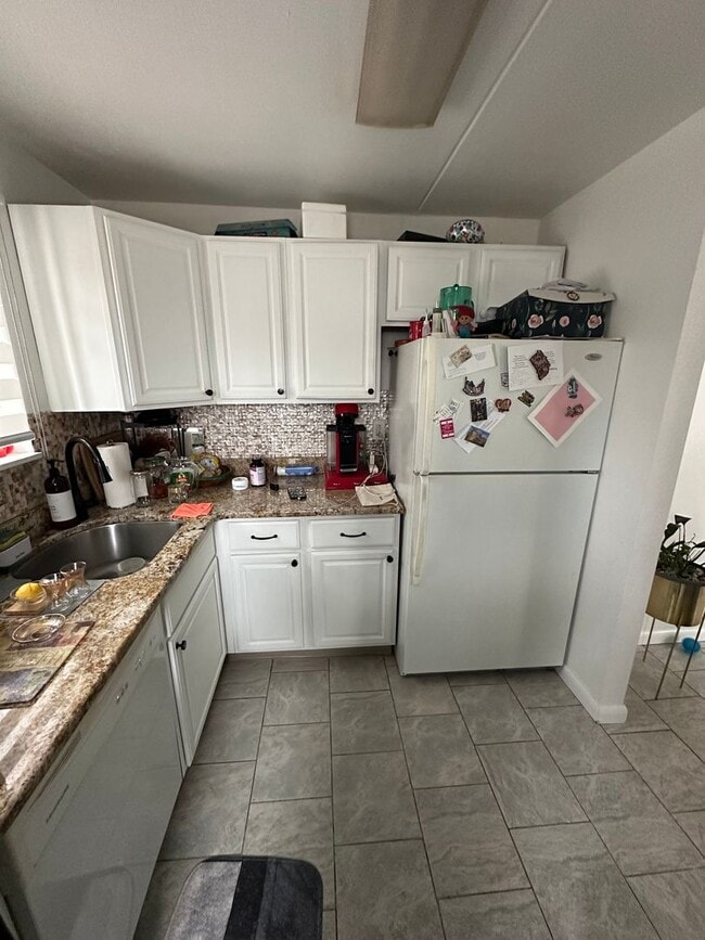 Building Photo - Log College - affordable 2-bedroom apartme...