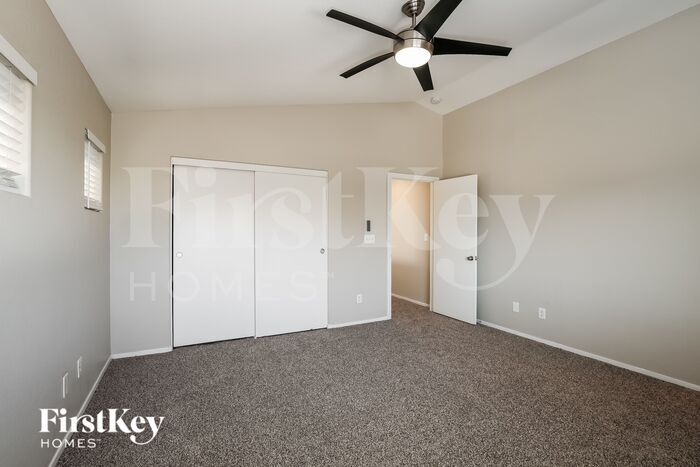 Building Photo - 3757 E Carisbrook Dr