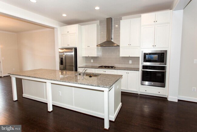 Building Photo - 23187 Hampton Oak Ter