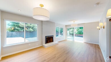 Building Photo - 1321 Lasuen Dr