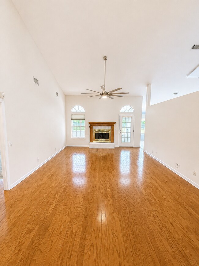 Building Photo - 655 Bristol Hammock Cir