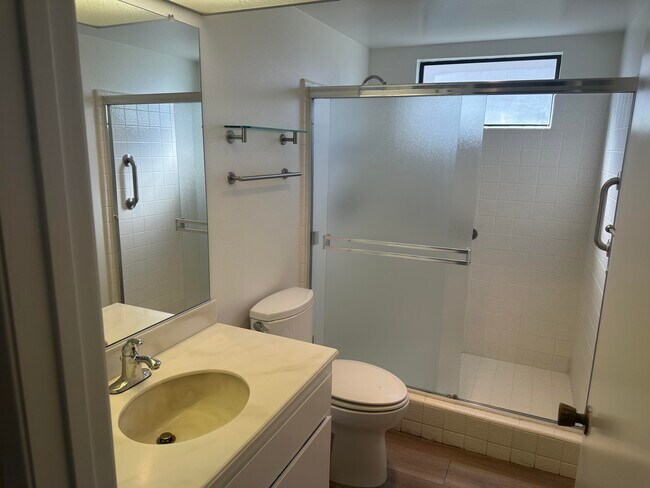 Building Photo - 40461 Bay Hill Way