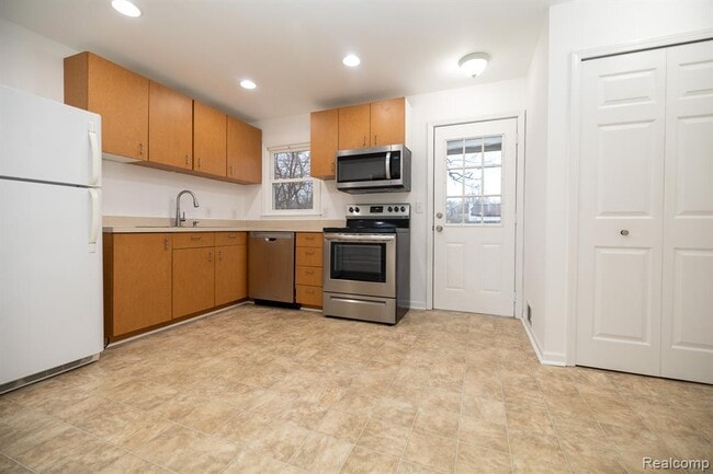 Building Photo - 9172 Millward Ave