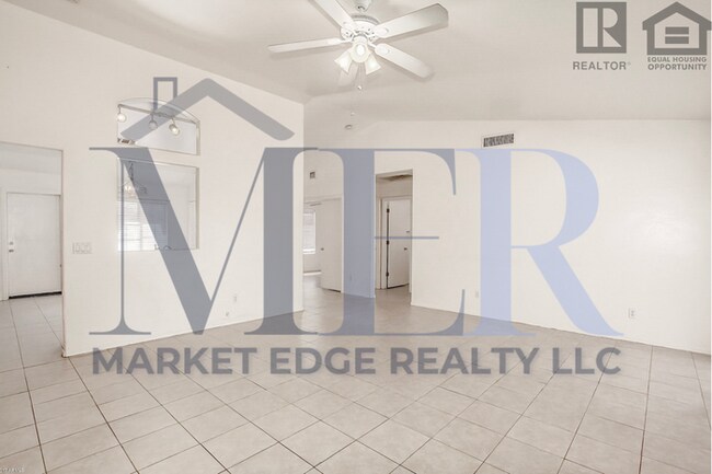 Building Photo - 3Bed/2Bath House at Buckeye/75th Ave! $399 MOVE-IN SPECIAL! Ready for Immediate Move-In!