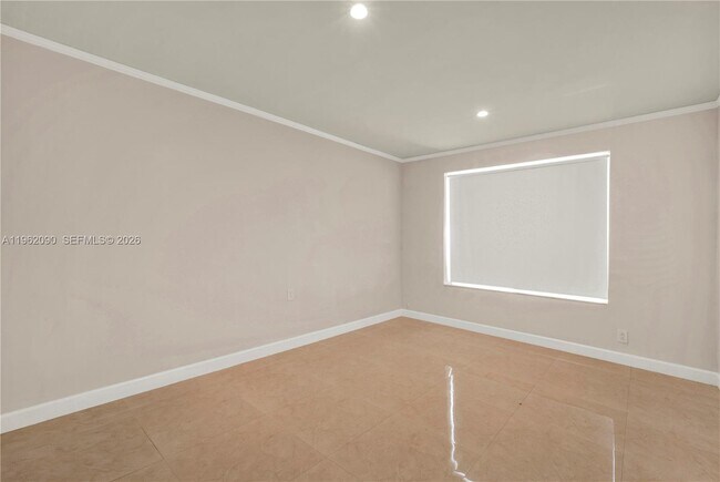 Building Photo - 5901 SW 45th St