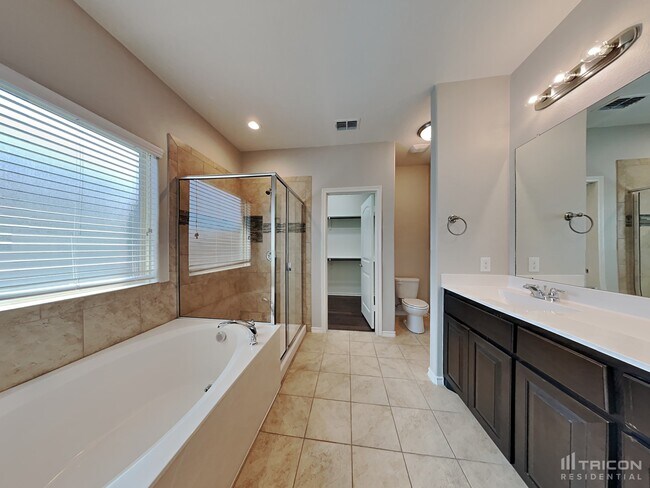 Building Photo - 125 Creek Terrace Dr