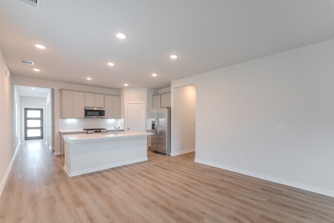 Building Photo - 8555 Blueberry Ash St