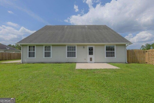 Building Photo - 107 Cypress Bend