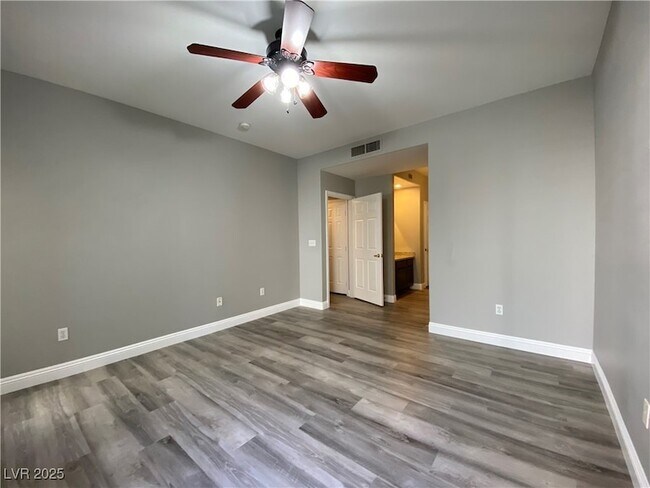 Building Photo - 10011 Crimson Palisades Pl