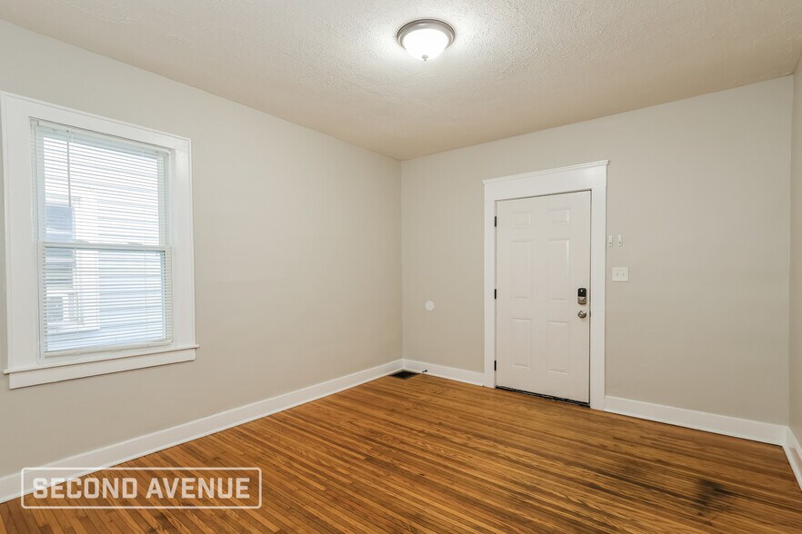 Building Photo - 459 S 41st St