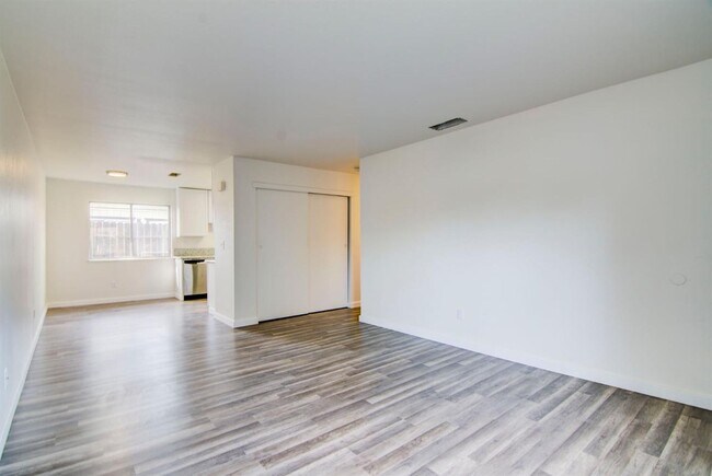 Building Photo - 1628 Citrus St