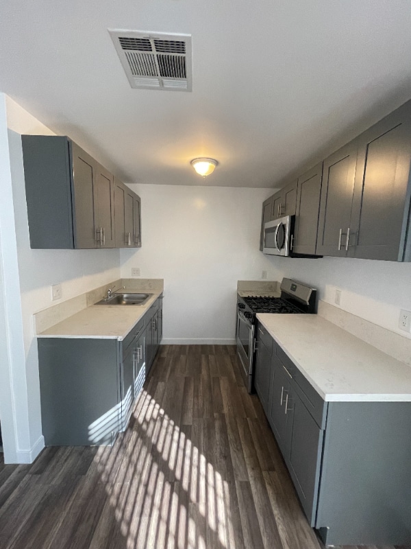 2115 N Raymond Ave 2115 N Raymond Ave Altadena CA 91001 Apartment