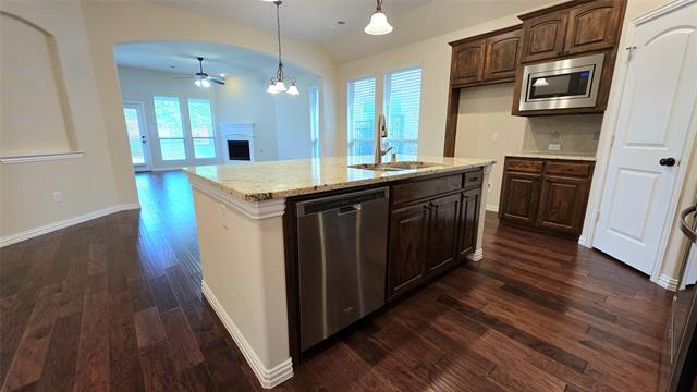 Building Photo - 5594 Linhurst Ct