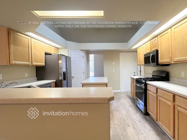 Building Photo - 14816 Pine Cone Trail