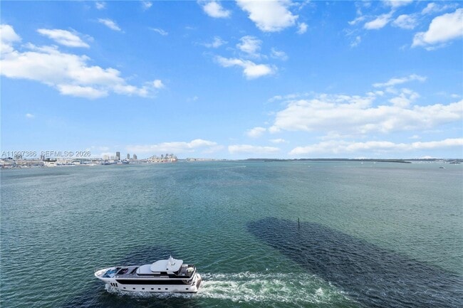 Building Photo - 770 Claughton Island Dr