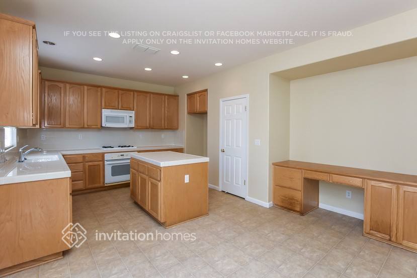 Building Photo - 1311 Isabel Ct