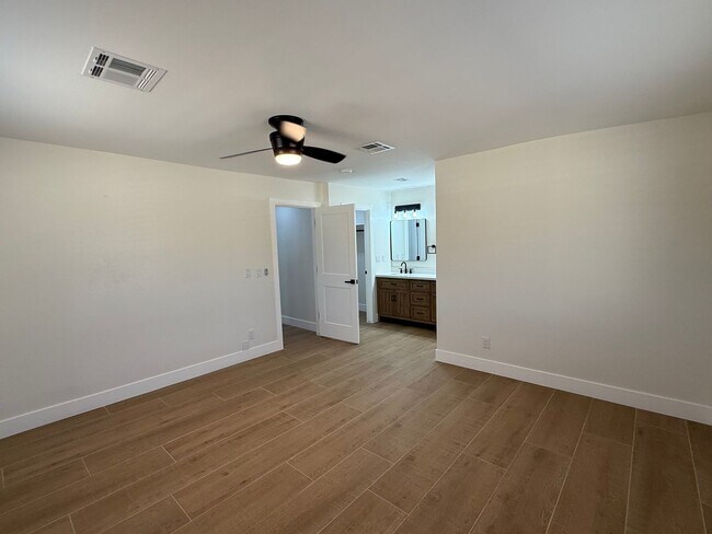 Building Photo - Cave Creek Horse Property