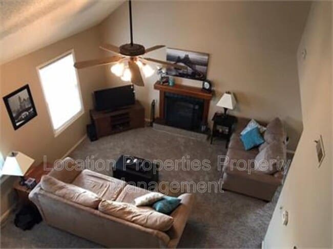 Building Photo - 3604 Lakecrest Ct