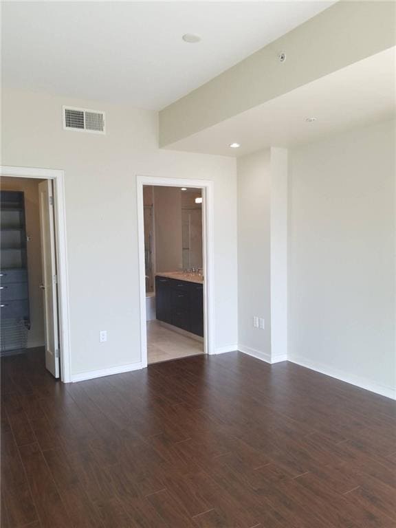 Building Photo - 3325 Piedmont Rd NE