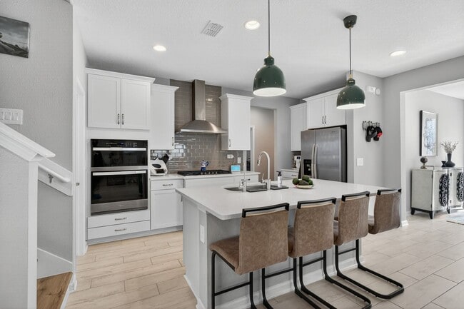 Building Photo - Fully Upgraded Home