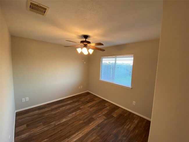Building Photo - 4622 Bridgestone Path Dr