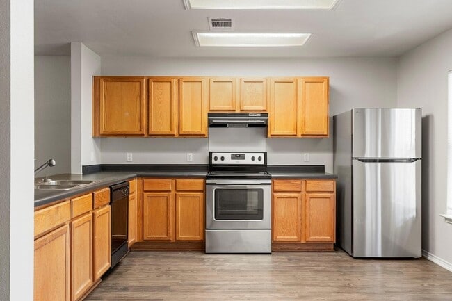 Building Photo - 10643 Marshitahs Way