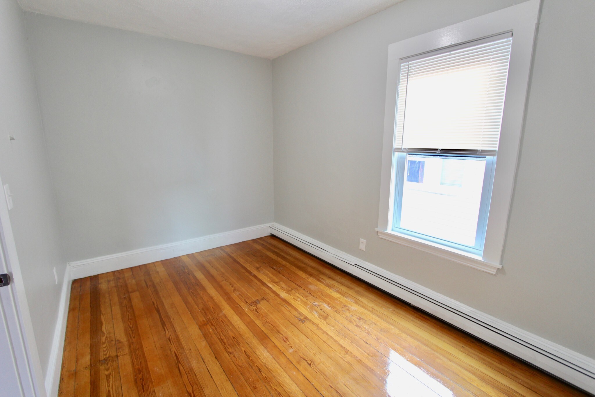 Building Photo - 18 Eldora St