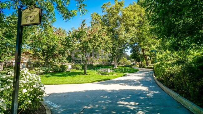 Building Photo - 23532 Platina Dr