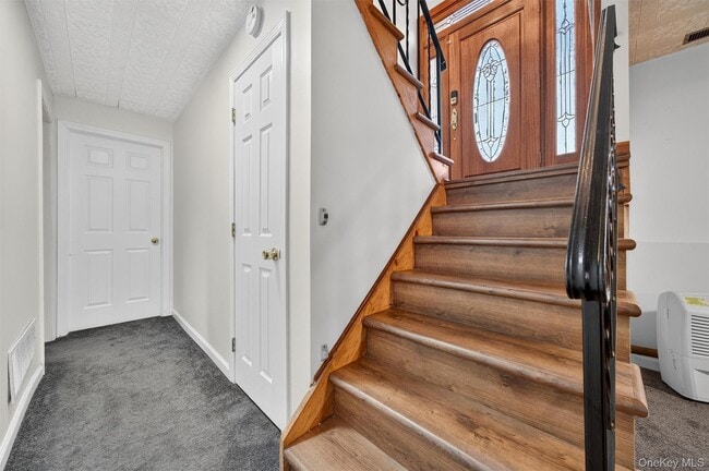 Building Photo - 8 Badami Dr