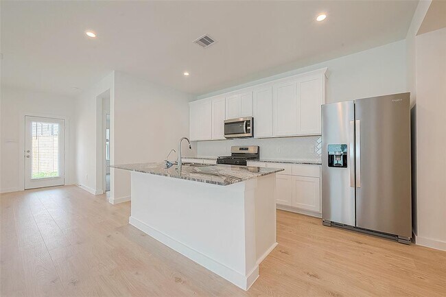 Building Photo - 1210 Via Del Corso Ln