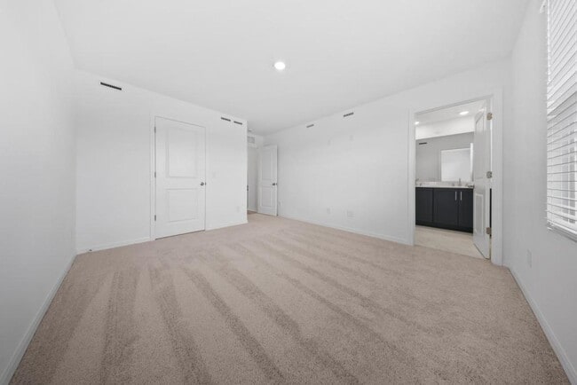 Building Photo - 17538 Northlake Grv Dr