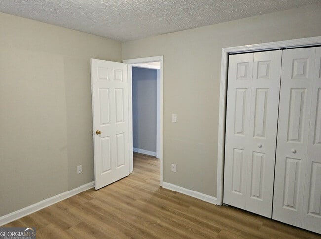 Building Photo - 210 Sabal Dr