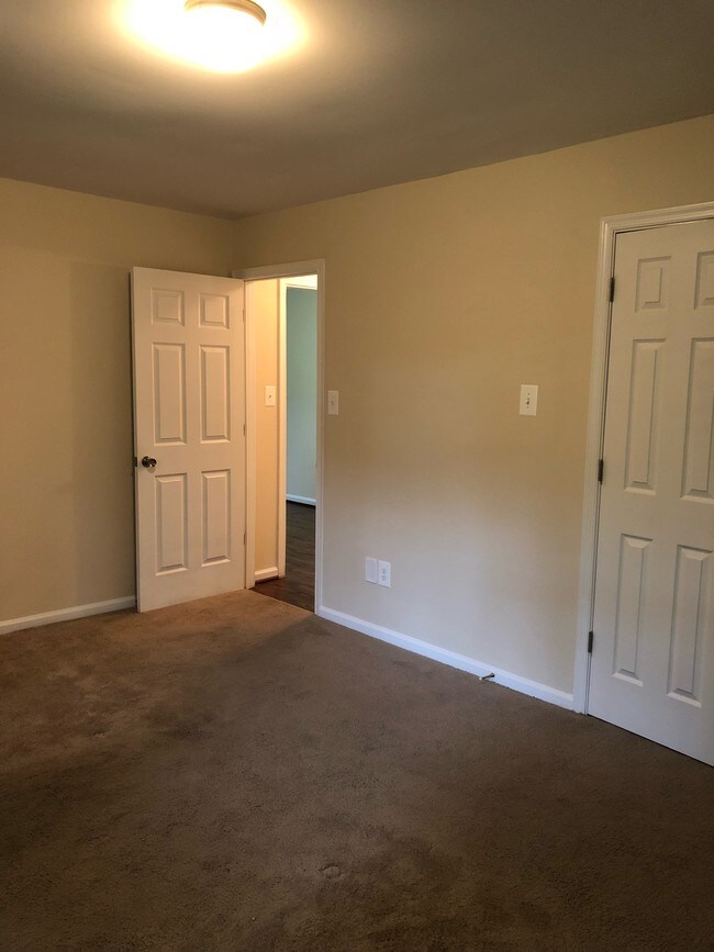 Dean Manor Apartments 3400 Dean Dr Hyattsville MD 20782 Apartment