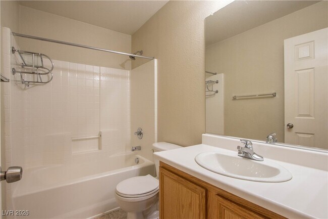 Building Photo - 1139 Orchard View St