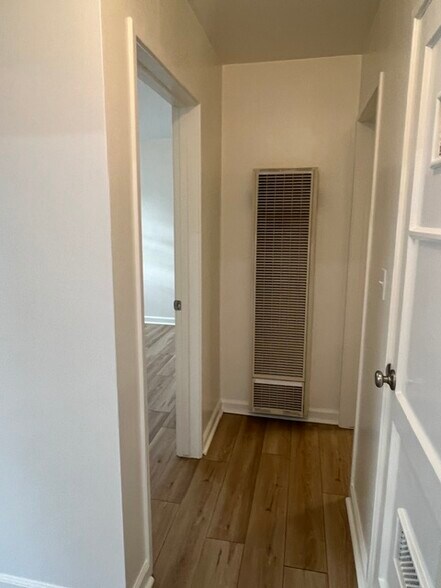 Building Photo - 2563 Treasure Dr