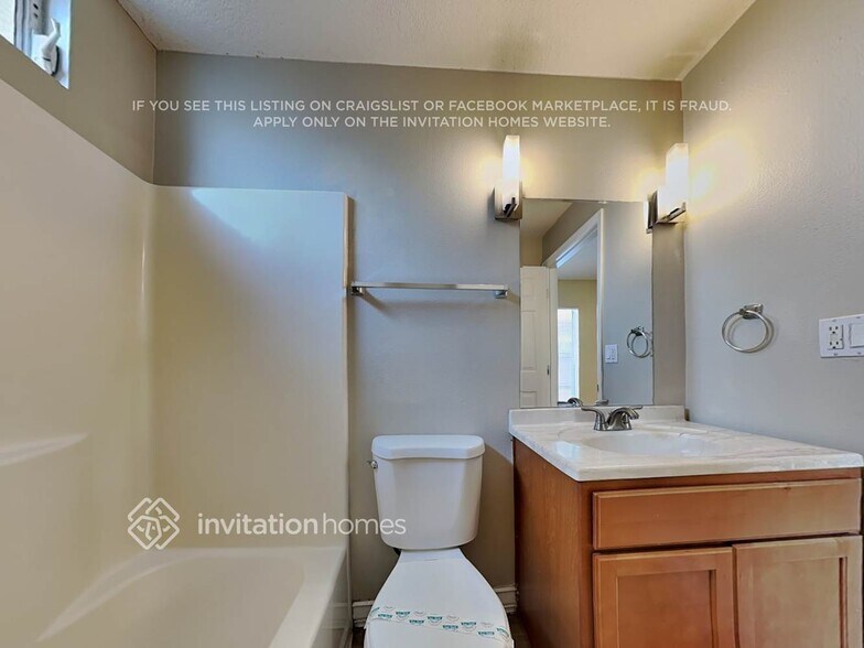 Building Photo - 1401 Brookebridge Dr