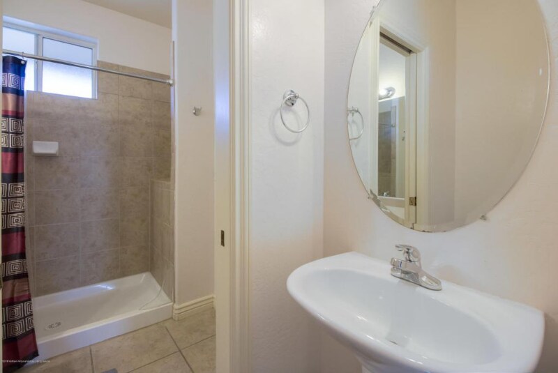 Building Photo - 1504 E Helen Way