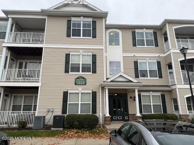 Building Photo - 414 Sloan Ct