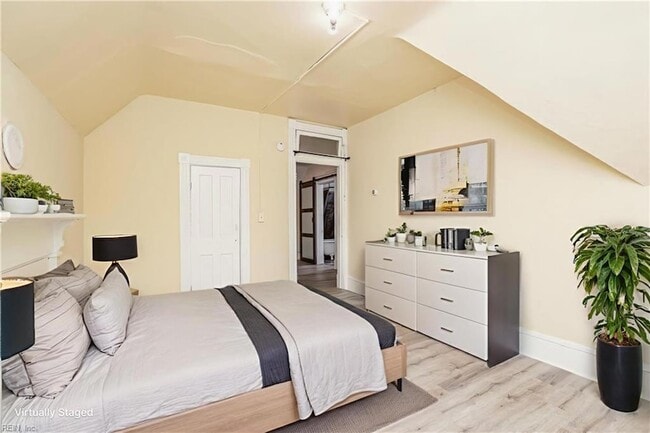 Building Photo - 146 Florida Ave