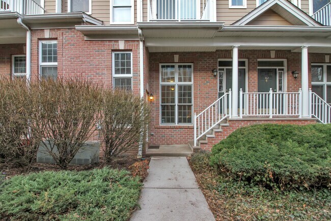 Building Photo - 360 Oswego Ct