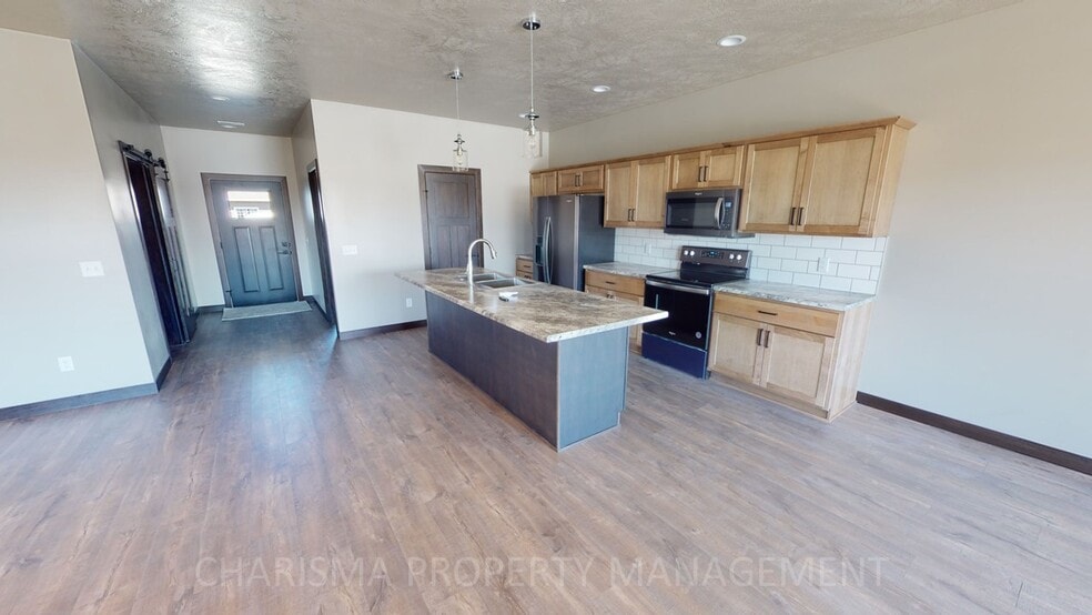 Building Photo - 4528 W Graceland Pl