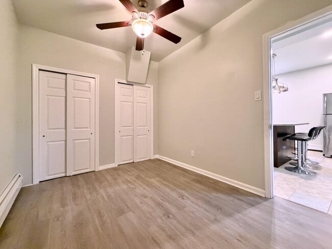 Building Photo - 311 5th St