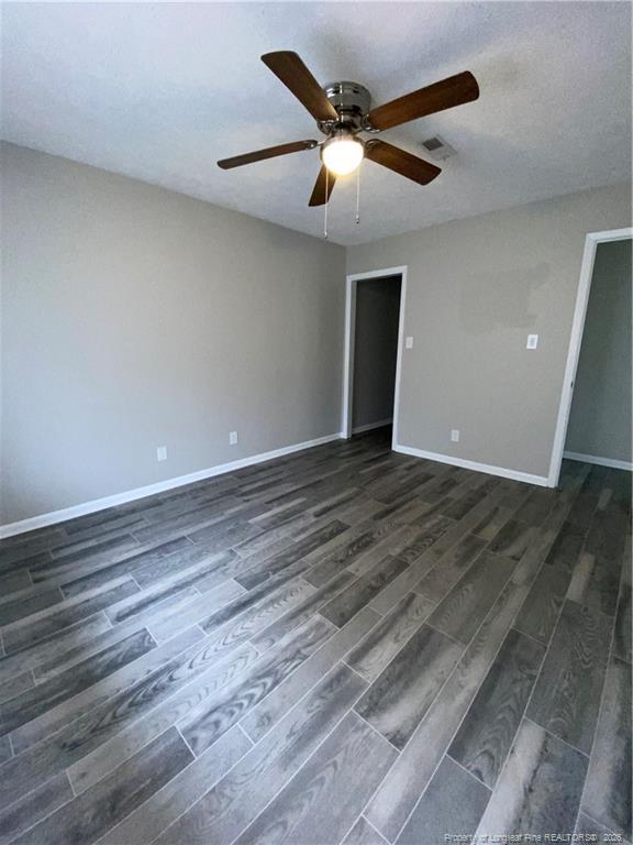 Building Photo - 927 Applewood Ln