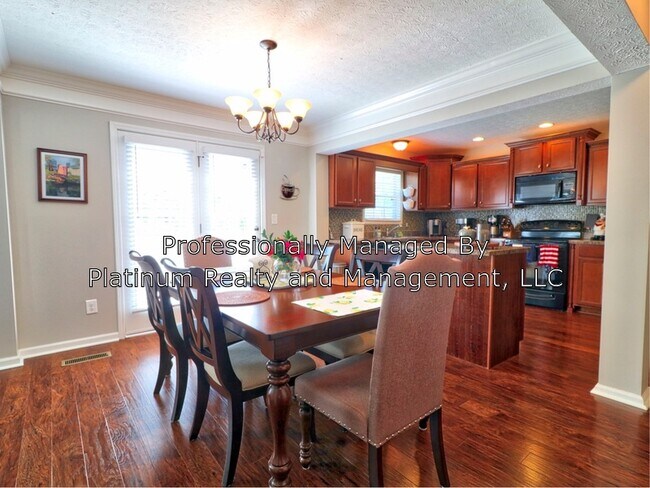 Building Photo - 3582 Southwood Dr