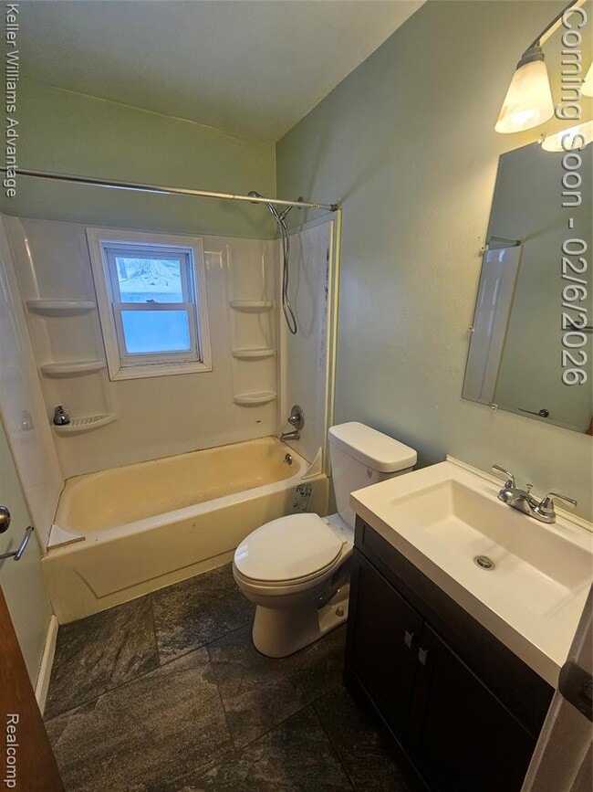 Building Photo - 9332 Lamont St