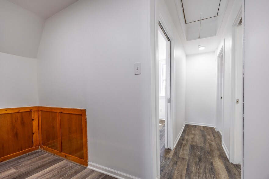 Building Photo - 3147 N Spaulding Ave