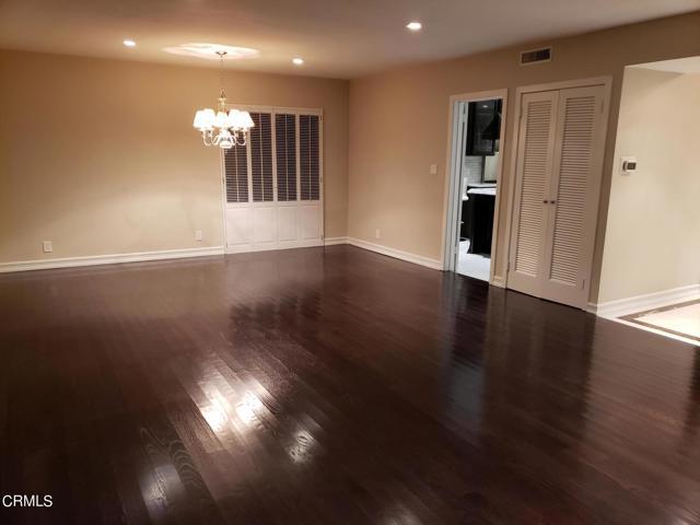 Building Photo - 625 S Orange Grove Blvd