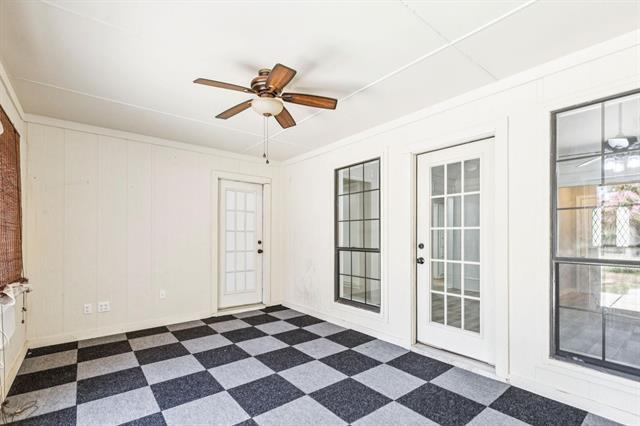 Building Photo - 703 Stoneybrook Dr