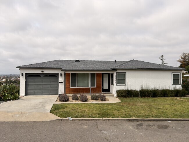 Building Photo - 5536 Encina Dr