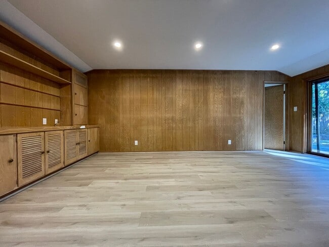 Building Photo - Palo Alto - Midtown, 4 Bed, 2 Bath Updated